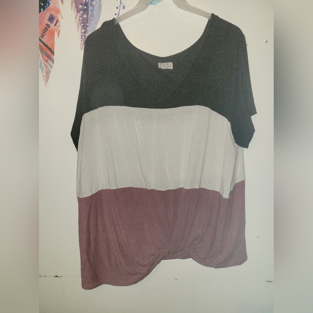 Maurices 24/7 tunic top w/knot  Plus size 2x